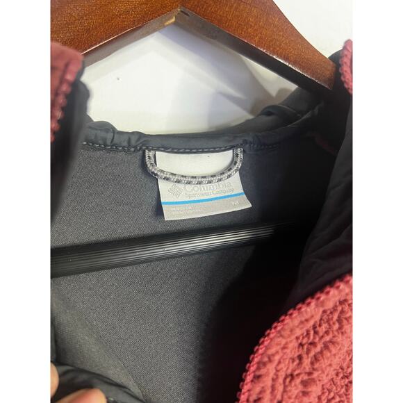 Columbia CSC Sherpa Fleece Hooded Jacket Size Medium in Beetroot - Picture 3 of 6